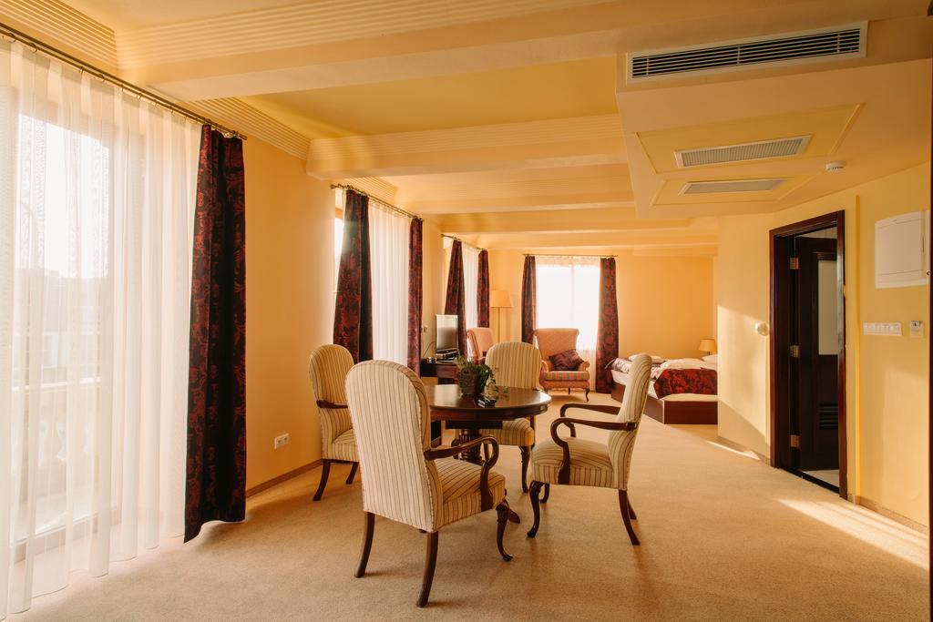 Grand Sole Nitra